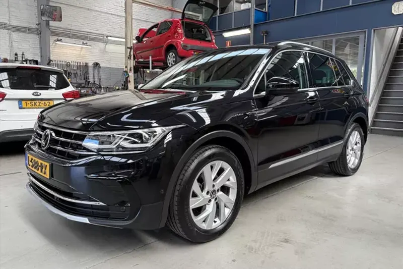 Volkswagen Tiguan (2021)