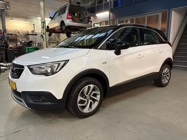 Opel Crossland (2017) — foto 1