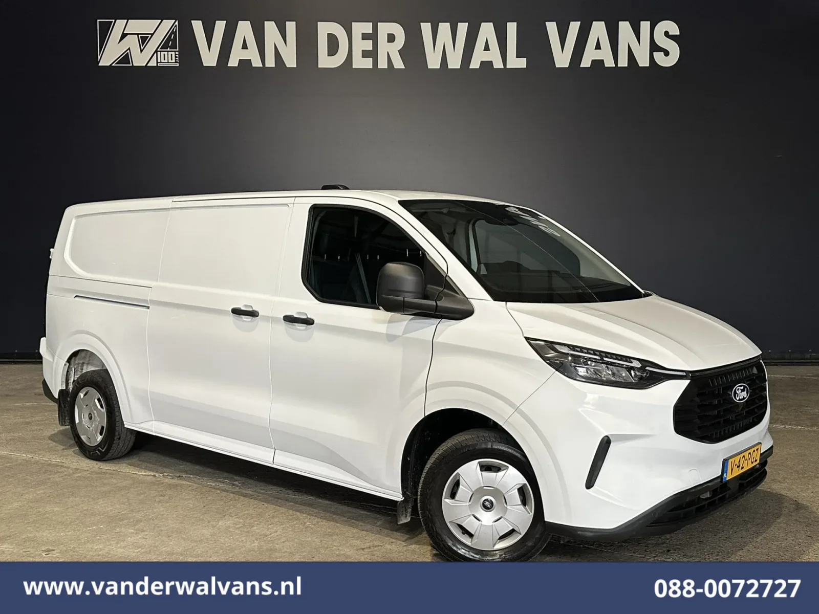Ford Transit Custom (2024) — foto 1