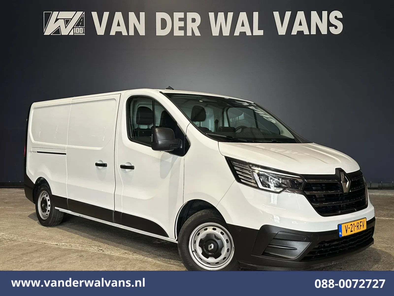 Renault Trafic (2023) — foto 1