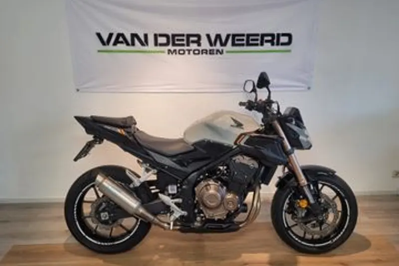Honda CB500F (2023)