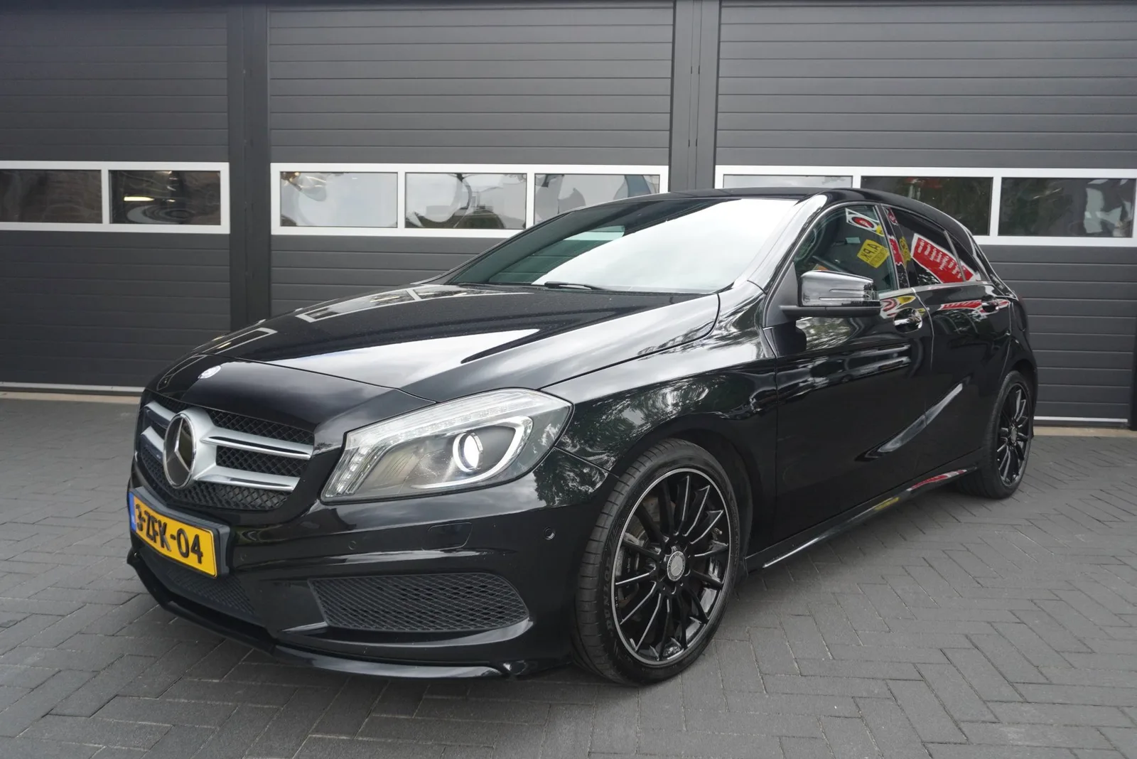 Mercedes-Benz A-Klasse (2015) — foto 1