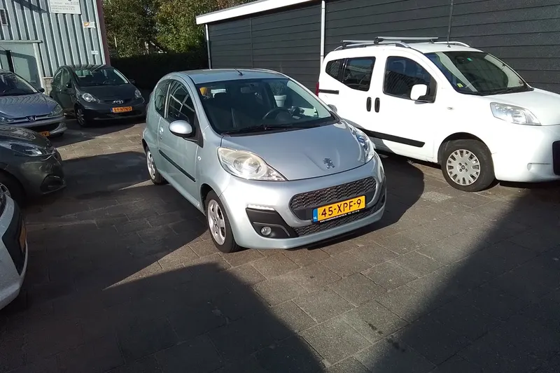 Peugeot 107 (2012)