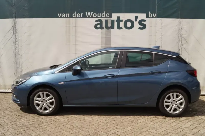 Opel Astra (2017)