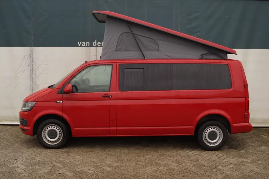 Volkswagen Transporter (2017) — foto 1