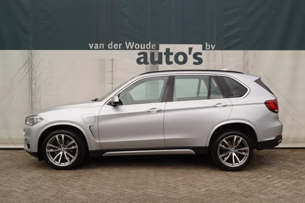 BMW X5 (2015) — foto 1