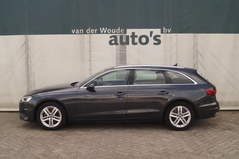 Audi A4 (2022)