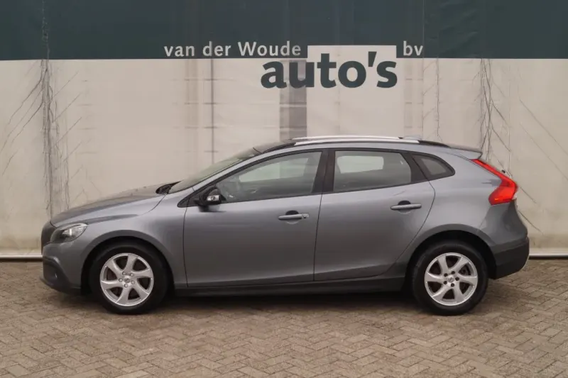 Volvo V40 Cross Country (2018)