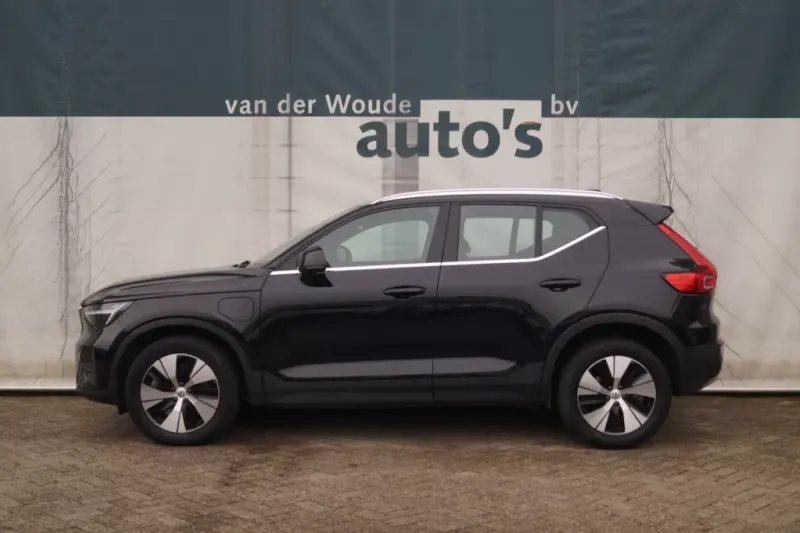 Volvo XC40 (2022)