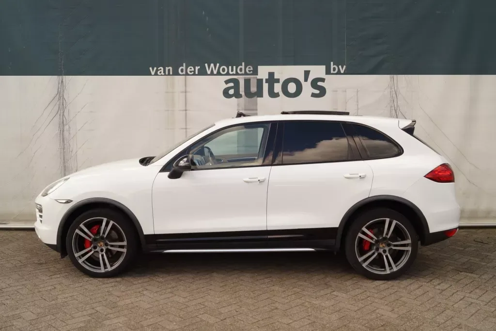 Porsche Cayenne (2014) — foto 1
