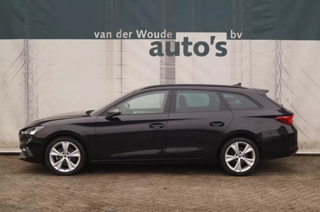 SEAT Leon (2021) — foto 1