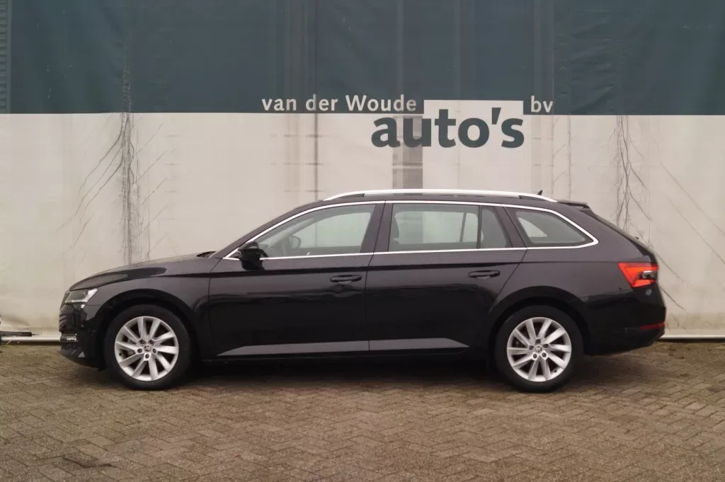 Škoda Superb (2022) — foto 1