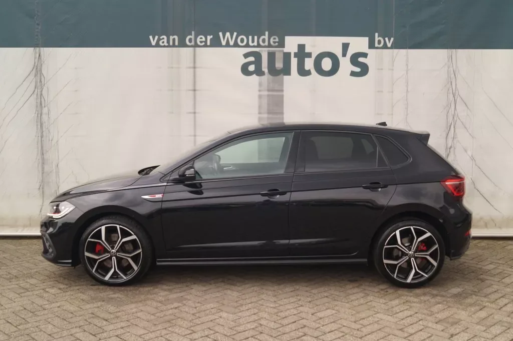 Volkswagen Polo (2023) — foto 1