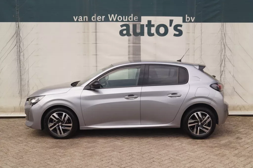 Peugeot 208 (2022) — foto 1