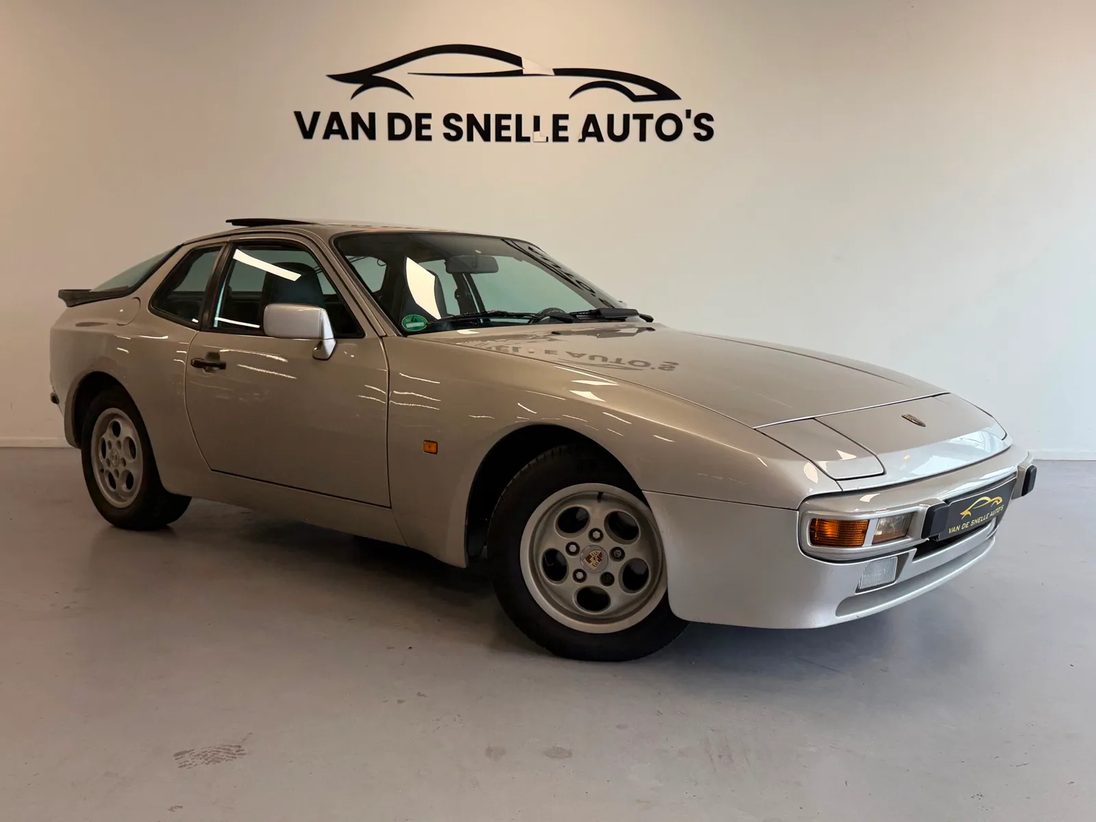 Porsche 944 (1986) — foto 1