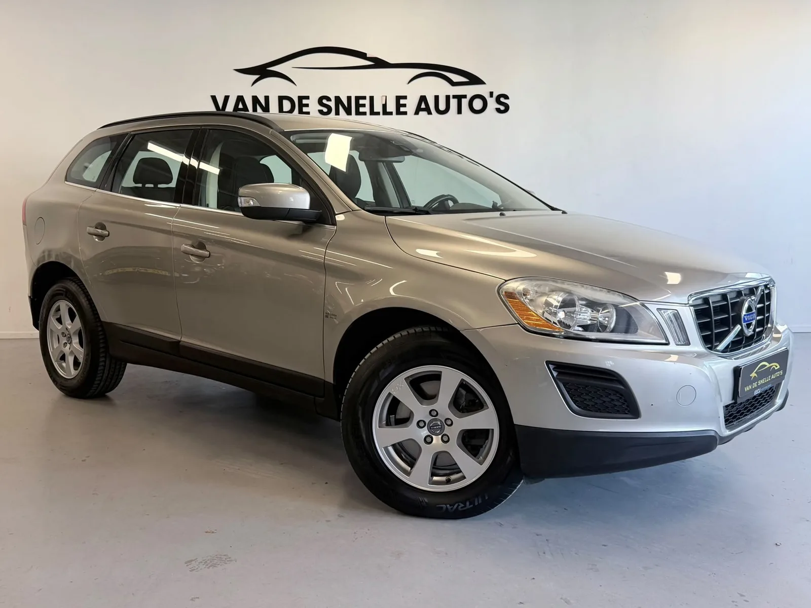 Volvo XC60 (2011) — foto 1