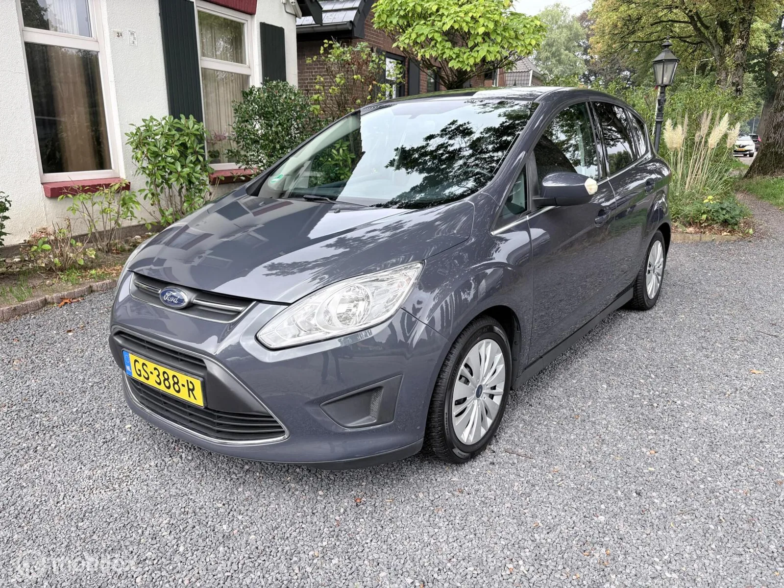 Ford C-Max (2011) — foto 1