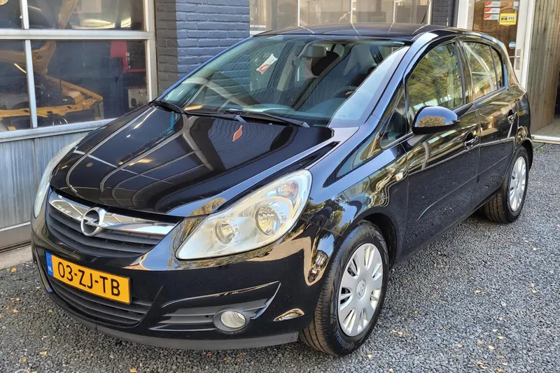 Opel Corsa (2008)