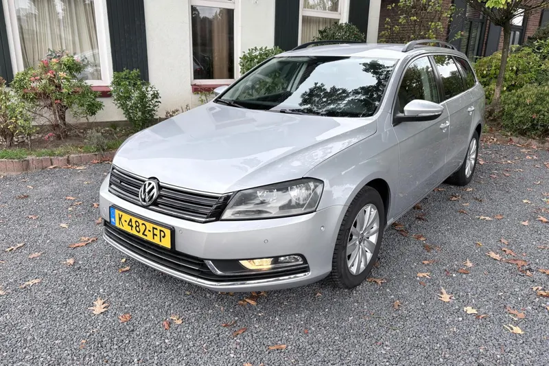 Volkswagen Passat (2011)