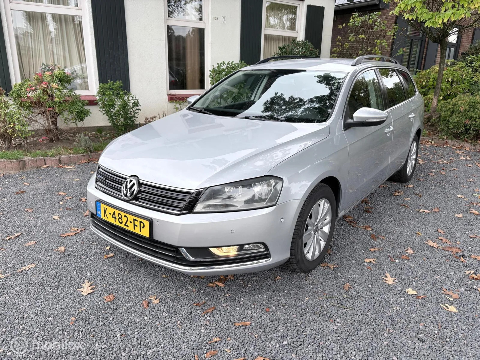 Volkswagen Passat (2011) — foto 1