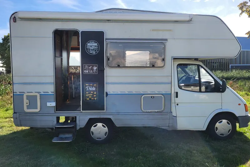 Ford Transit (1995)