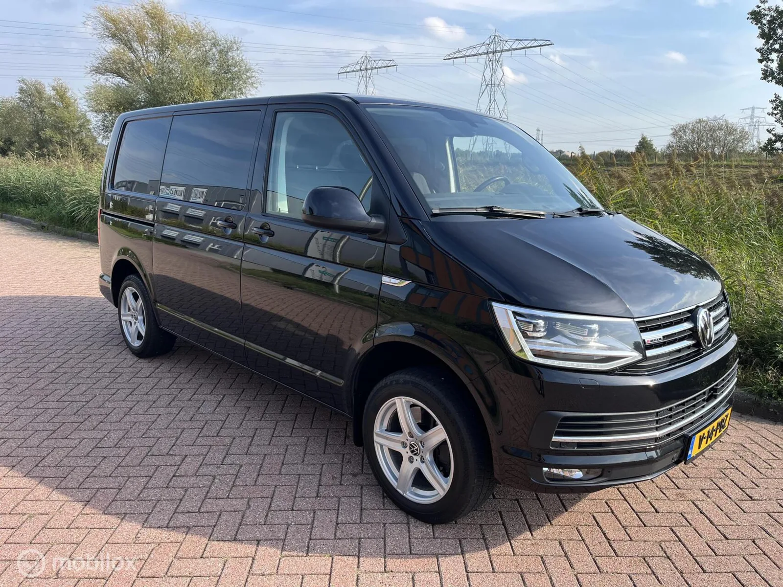 Volkswagen Transporter (2016) — foto 1