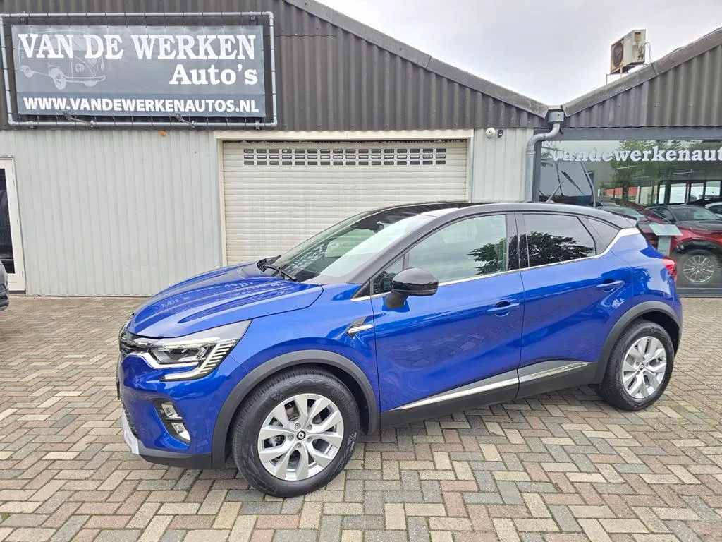 Renault Captur (2022) — foto 1