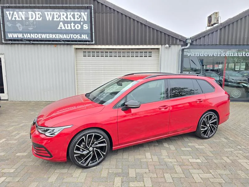 Volkswagen Golf (2022) — foto 1