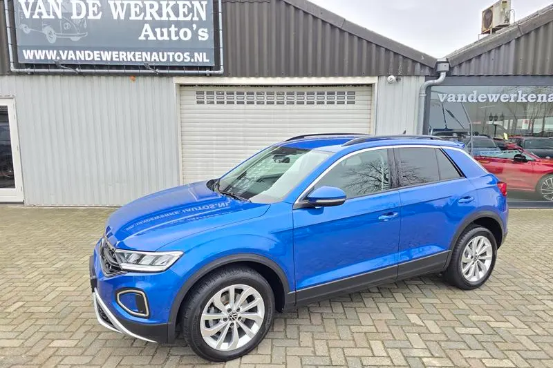 Volkswagen T-Roc (2023)