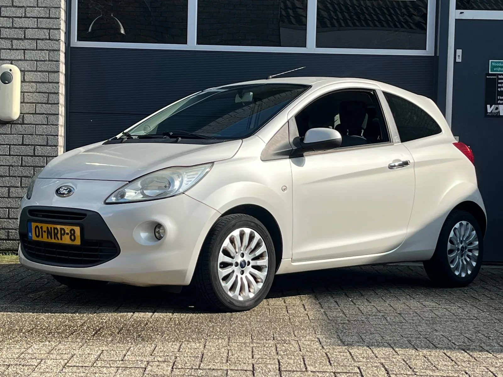 Ford Ka (2010) — foto 1