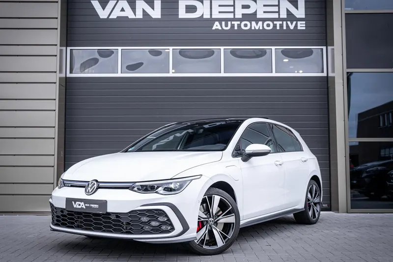 Volkswagen Golf (2021)