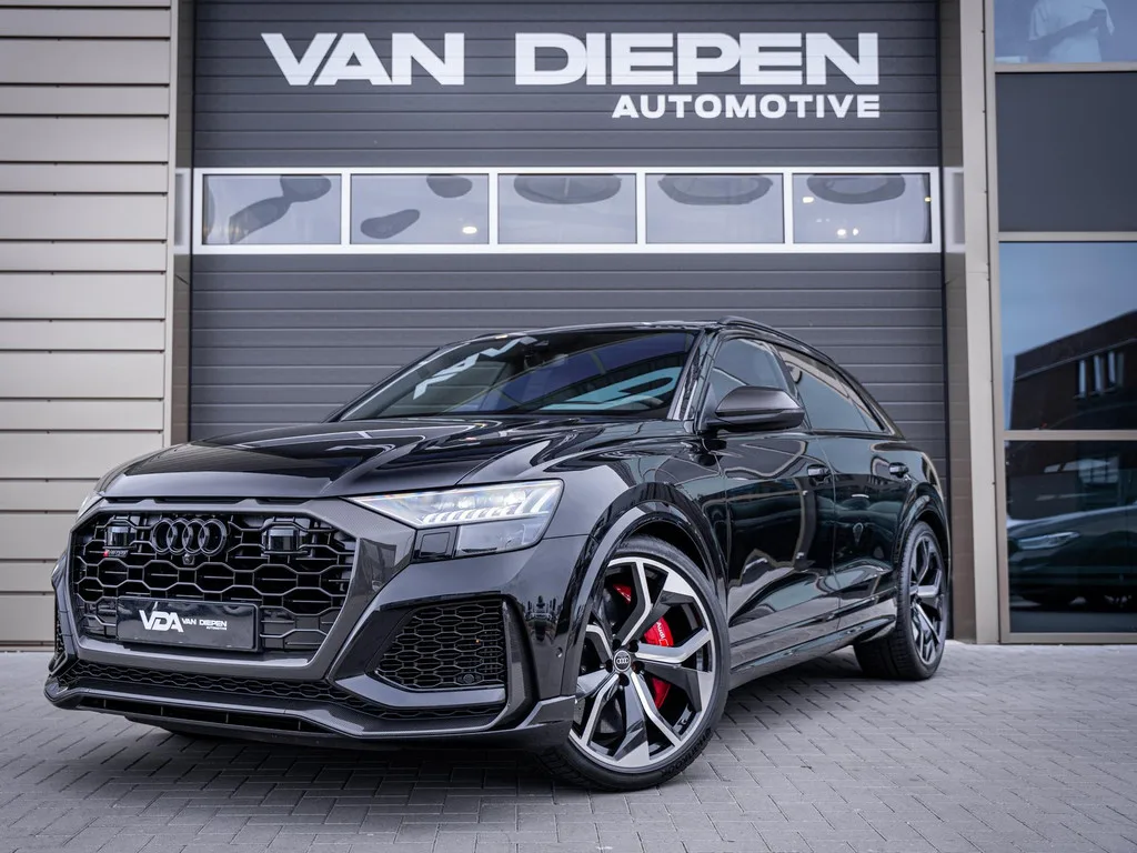 Audi RS Q8 (2021) — foto 1