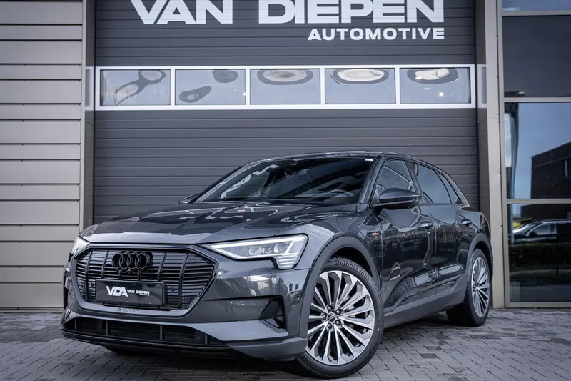 Audi e-tron (2022)