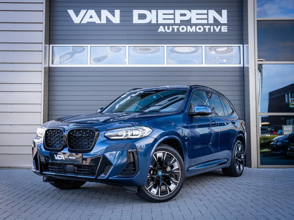 BMW iX3 (2023) — foto 1