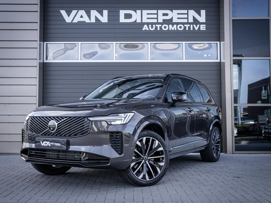 Volvo XC90 (2025) — foto 1