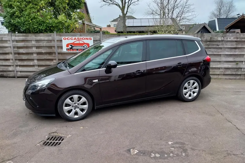 Opel Zafira (2013)