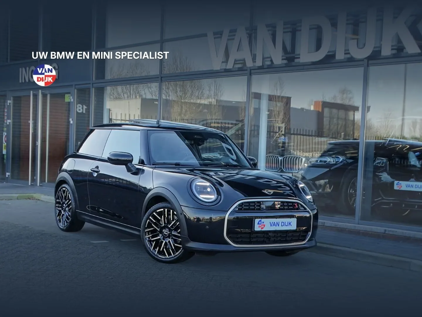 MINI Cooper S (2024) — foto 1