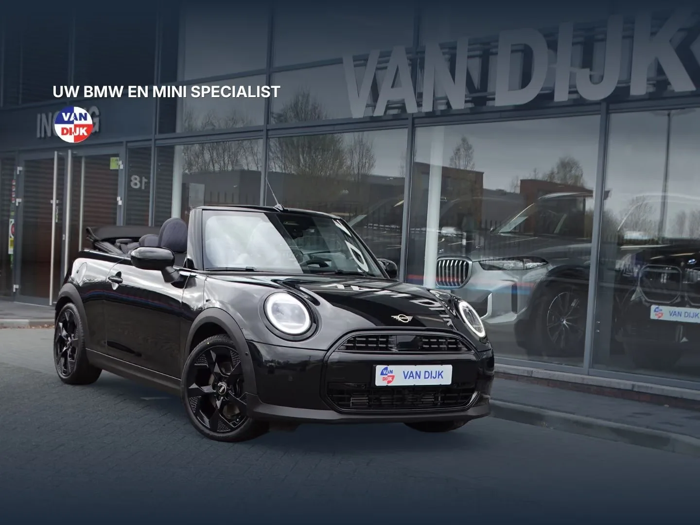 MINI Cabrio (2025) — foto 1