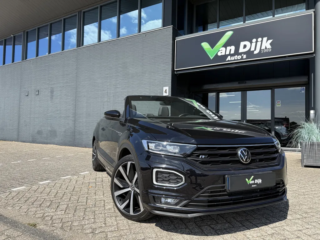 Volkswagen T-Roc (2021) — foto 1