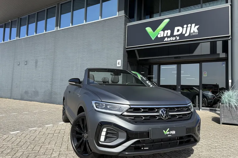 Volkswagen T-Roc (2023)