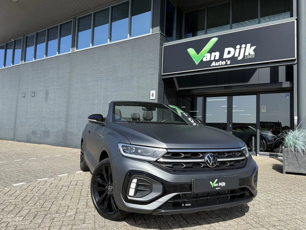 Volkswagen T-Roc (2023) — foto 1