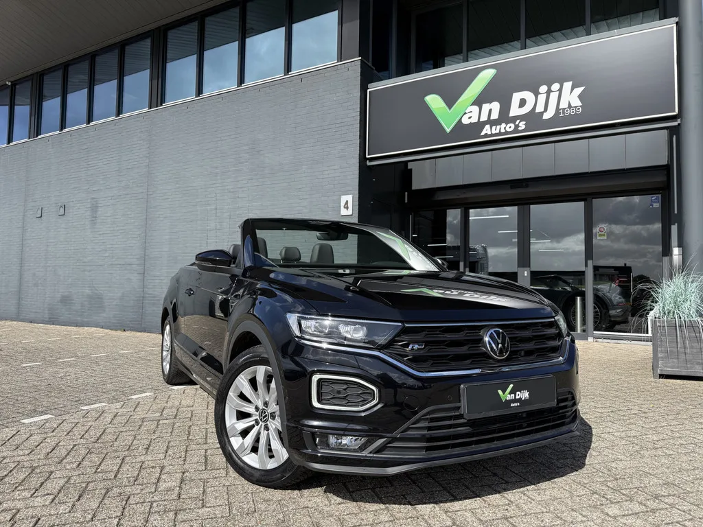 Volkswagen T-Roc (2021) — foto 1