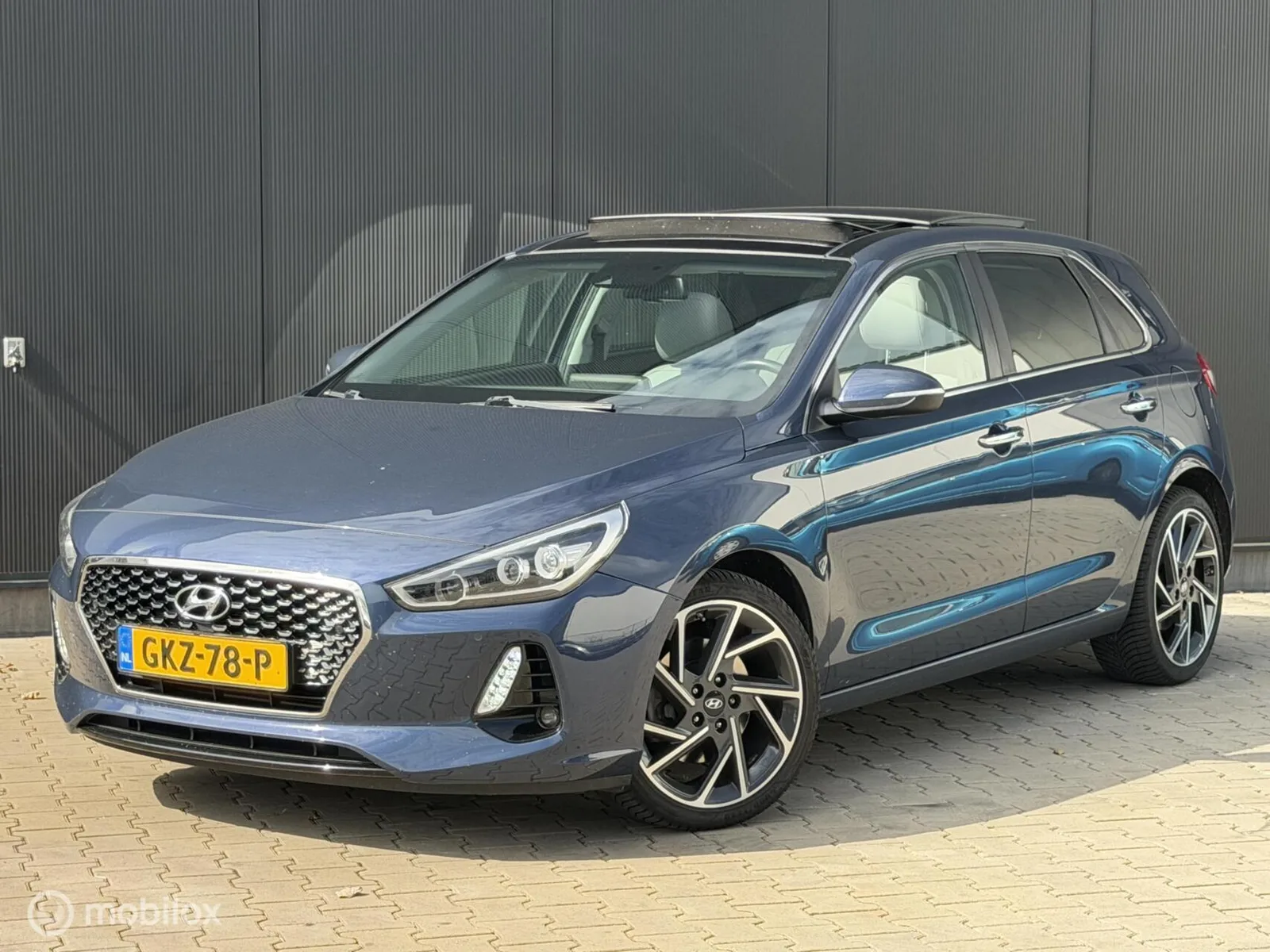 Hyundai i30 (2017) — foto 1