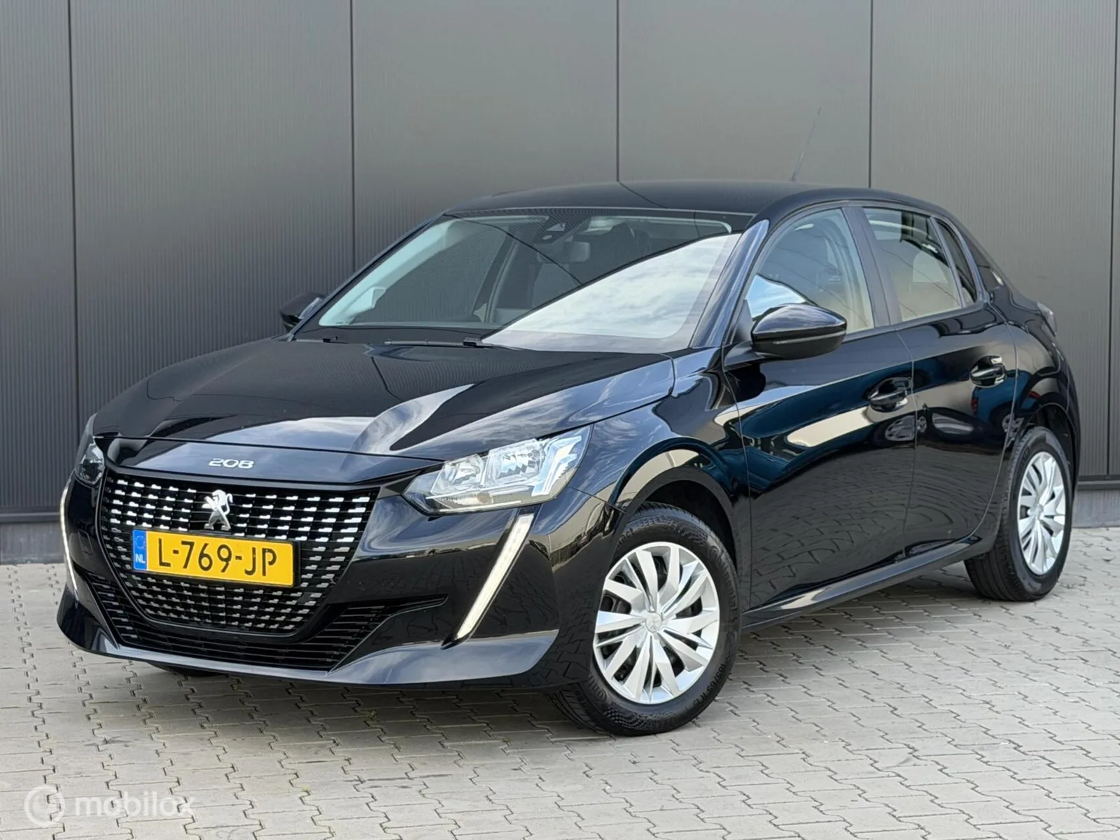 Peugeot 208 (2021) — foto 1
