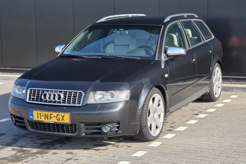 Audi A4 (2003)