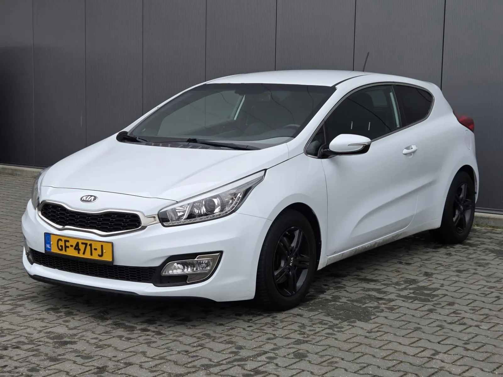Kia ProCeed (2015) — foto 1