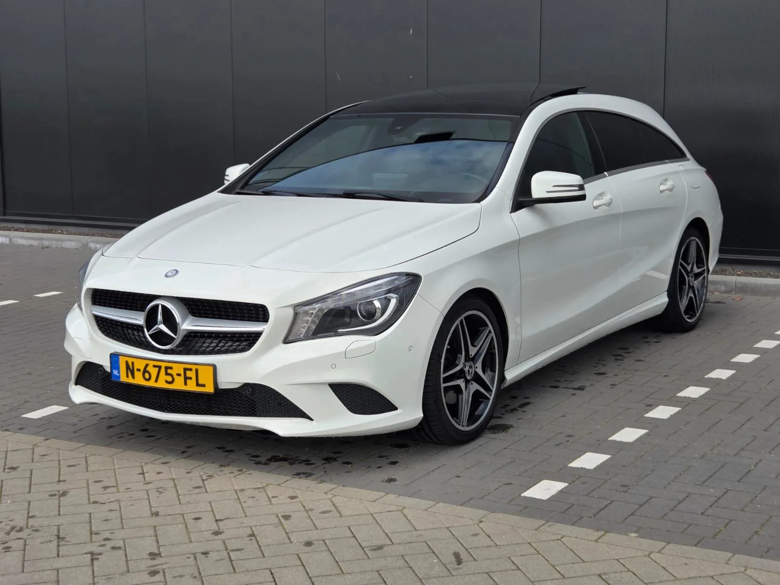 Mercedes-Benz CLA-Klasse (2015) — foto 1