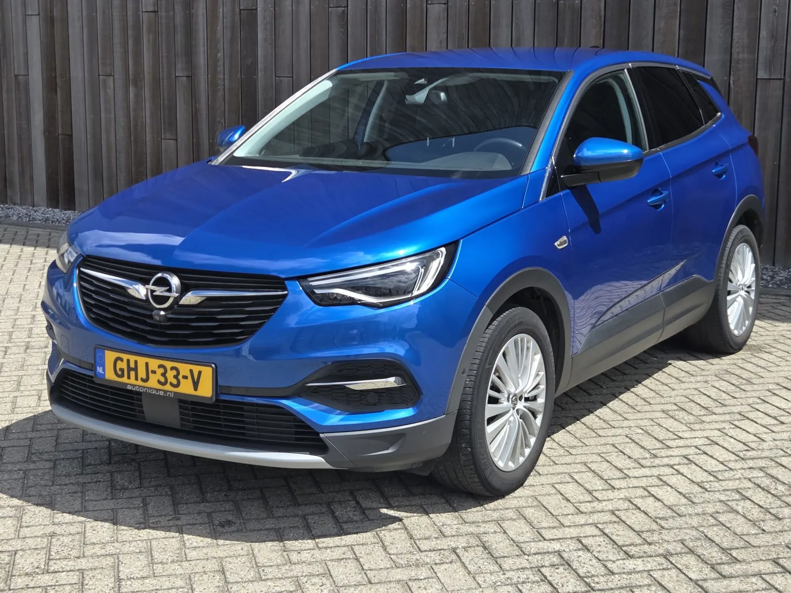 Opel Grandland (2017) — foto 1