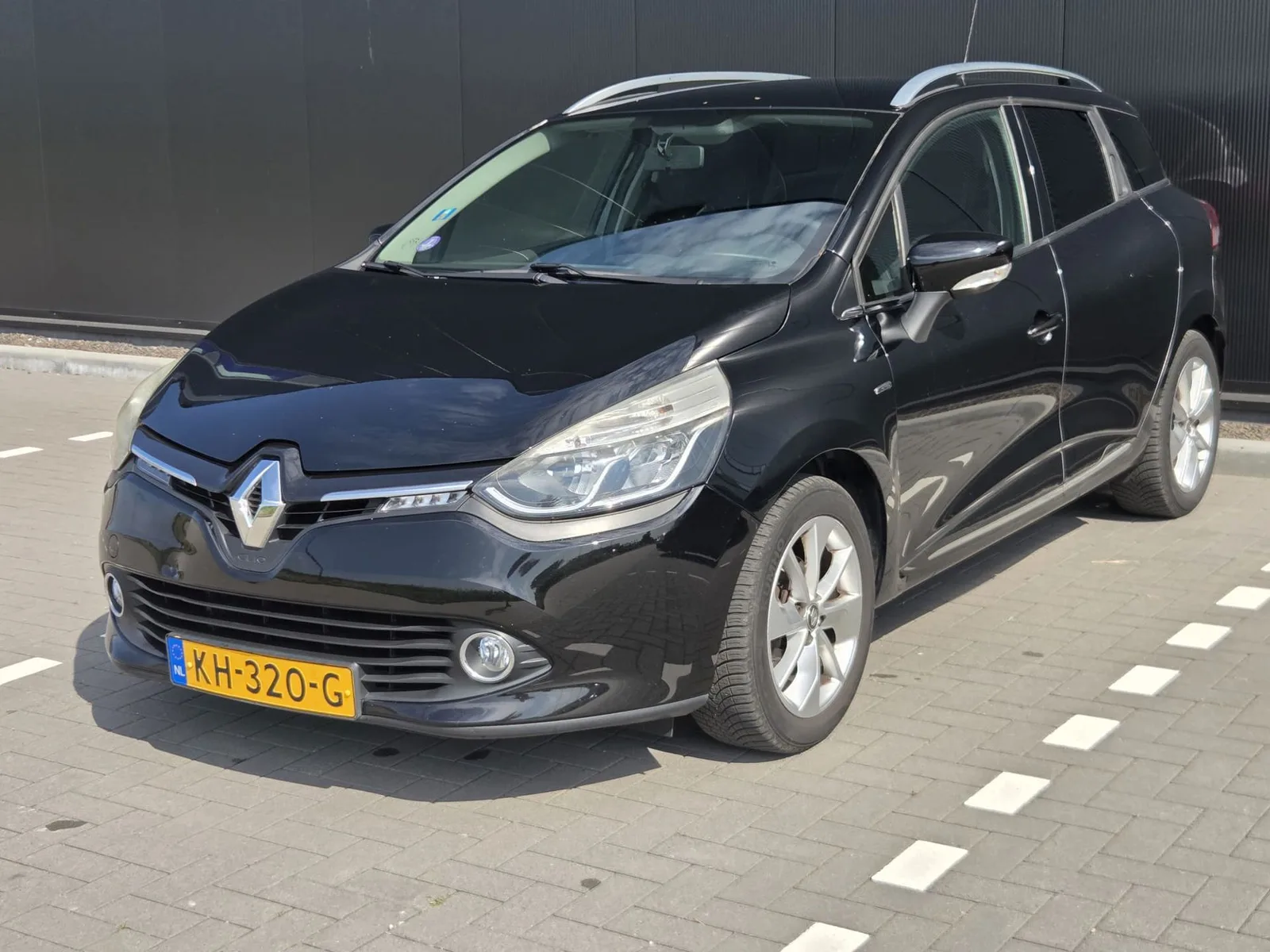 Renault Clio (2016) — foto 1