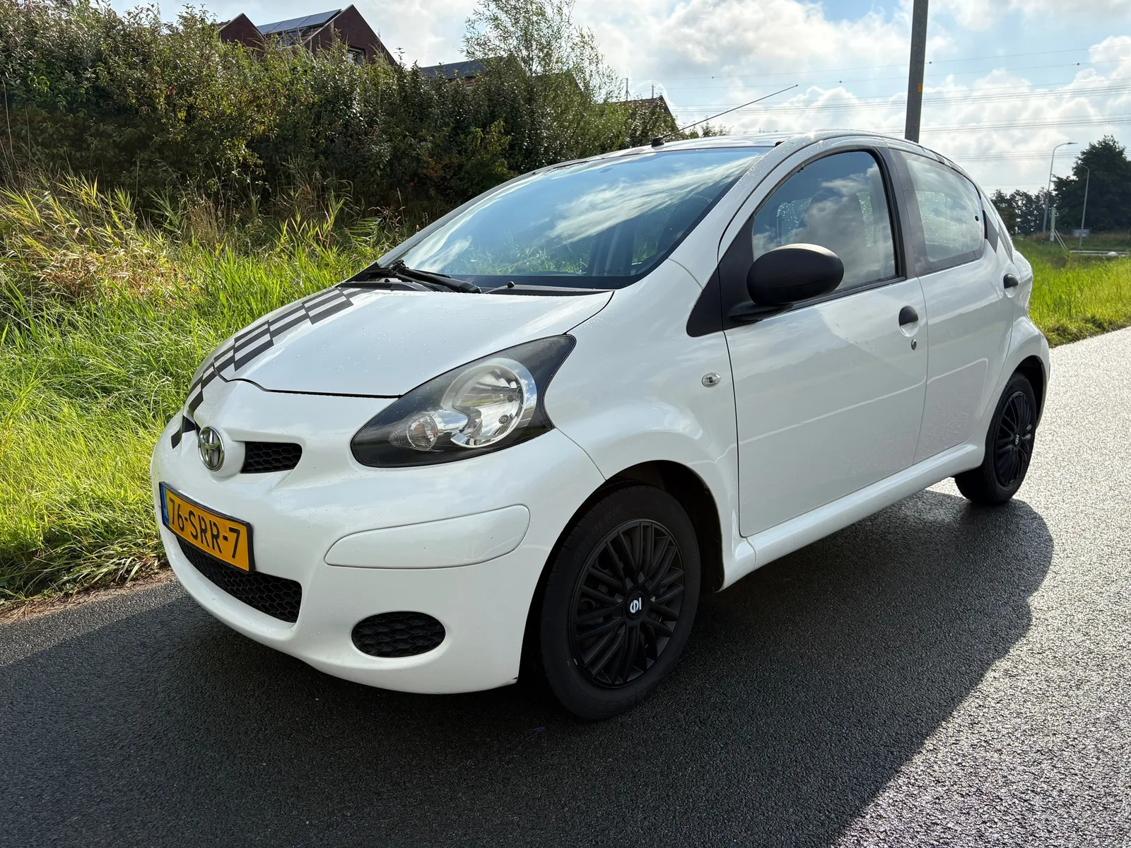 Toyota Aygo (2011) — foto 1